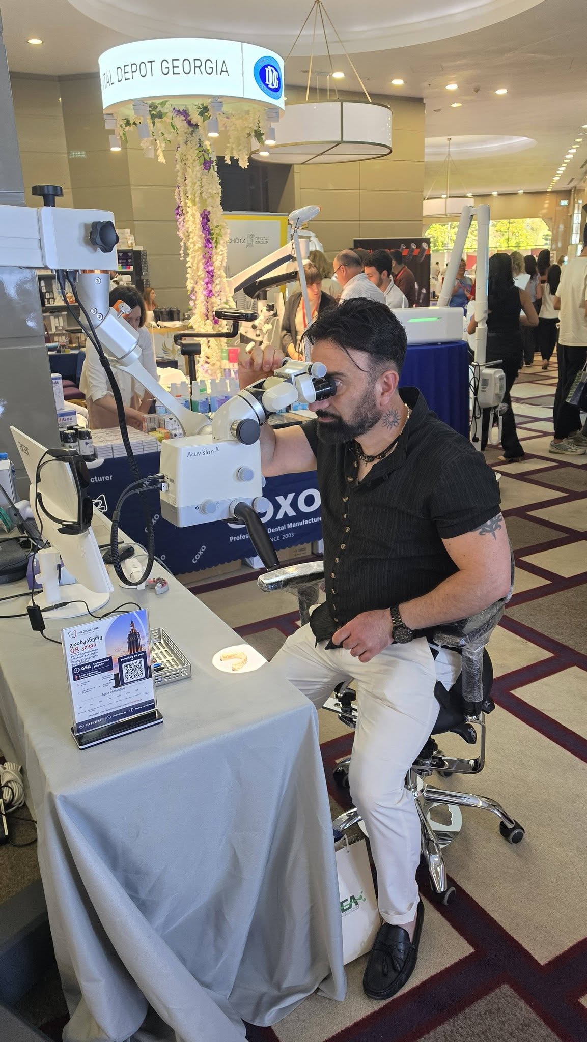Acuvision X მიკროსკოპის პრაქტიკული დემო კონგრესზე